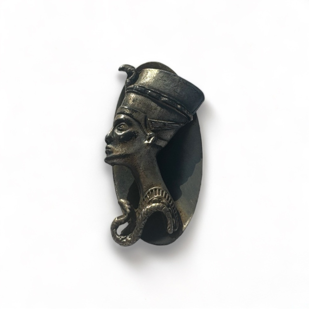 Vintage Queen Nefertiti Egypt Metal Brooch Pin